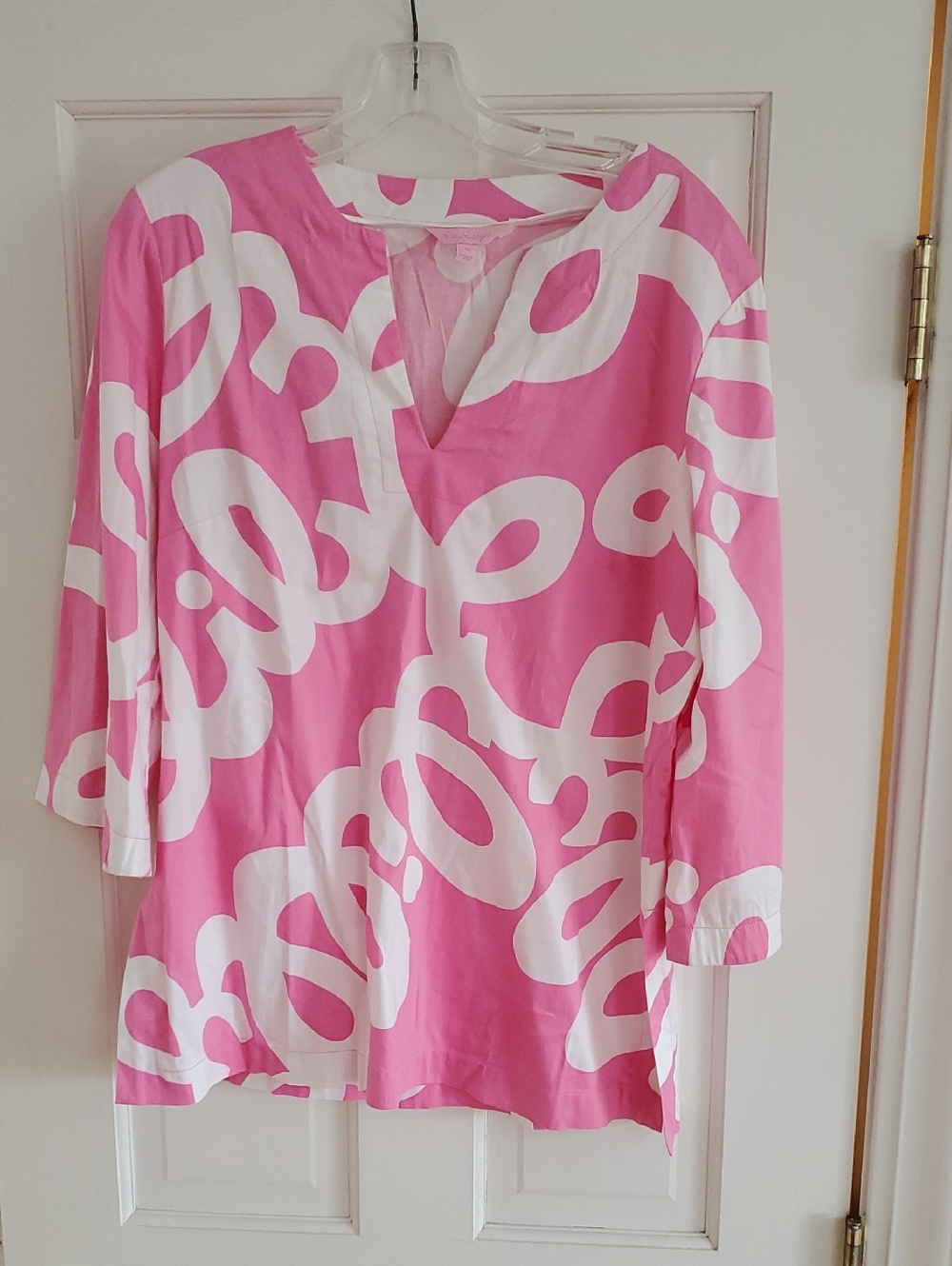 Lilly Pulitzer Pink and White Abstract Pattern Tunic...like New